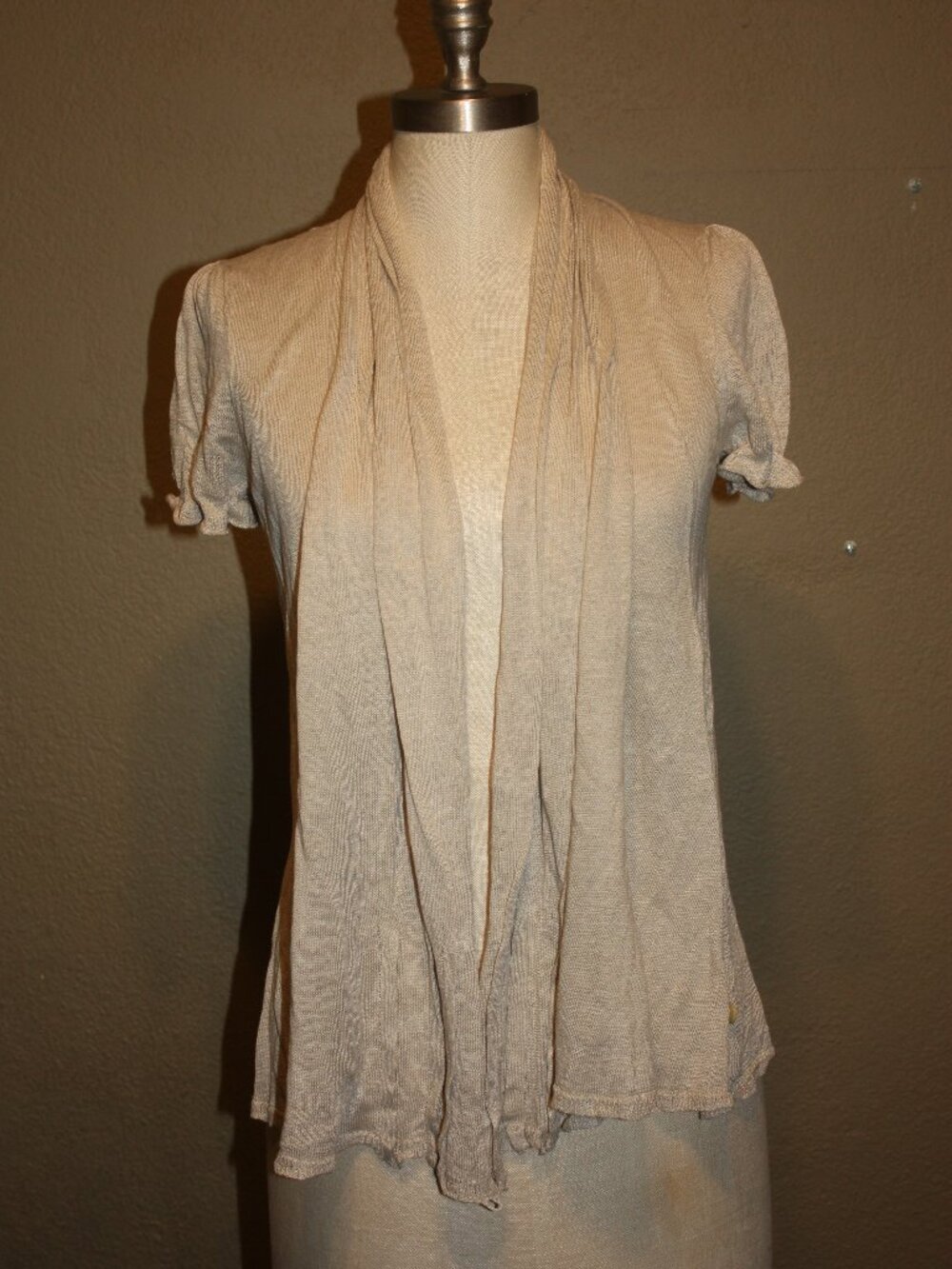 ANTHROPOLOGIE MOTH TAN LIGHT BROWN KNITTED SHORT SLEEVE CARDIGAN SWEATER MEDIUM
